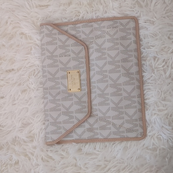 Michael kors clutch - Picture 1 of 9